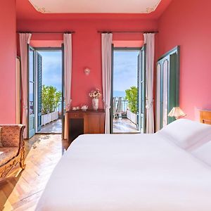 Junior Suite Terrace Lake View Villa